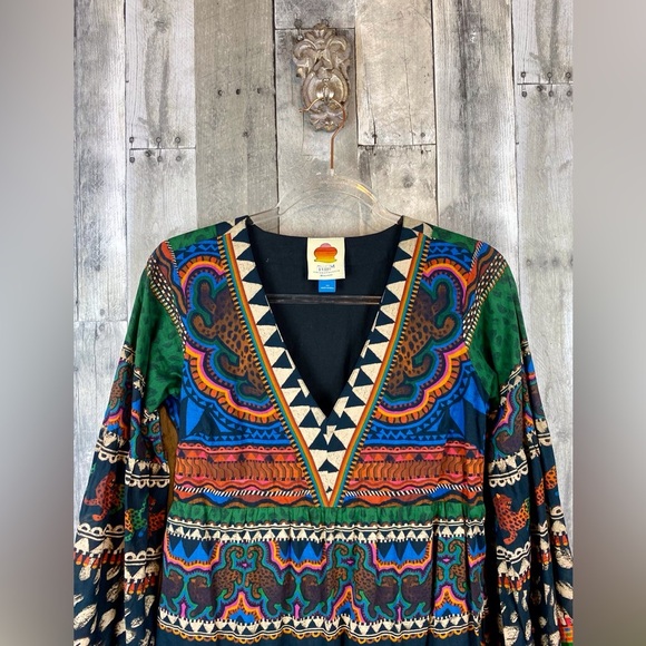 FARM Rio V-Neck Printed Tunic Dress in Green Size Extra Small. - Picture 4 of 15